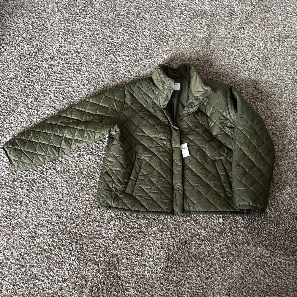 Old Navy Quilted Jacket (NEW)
